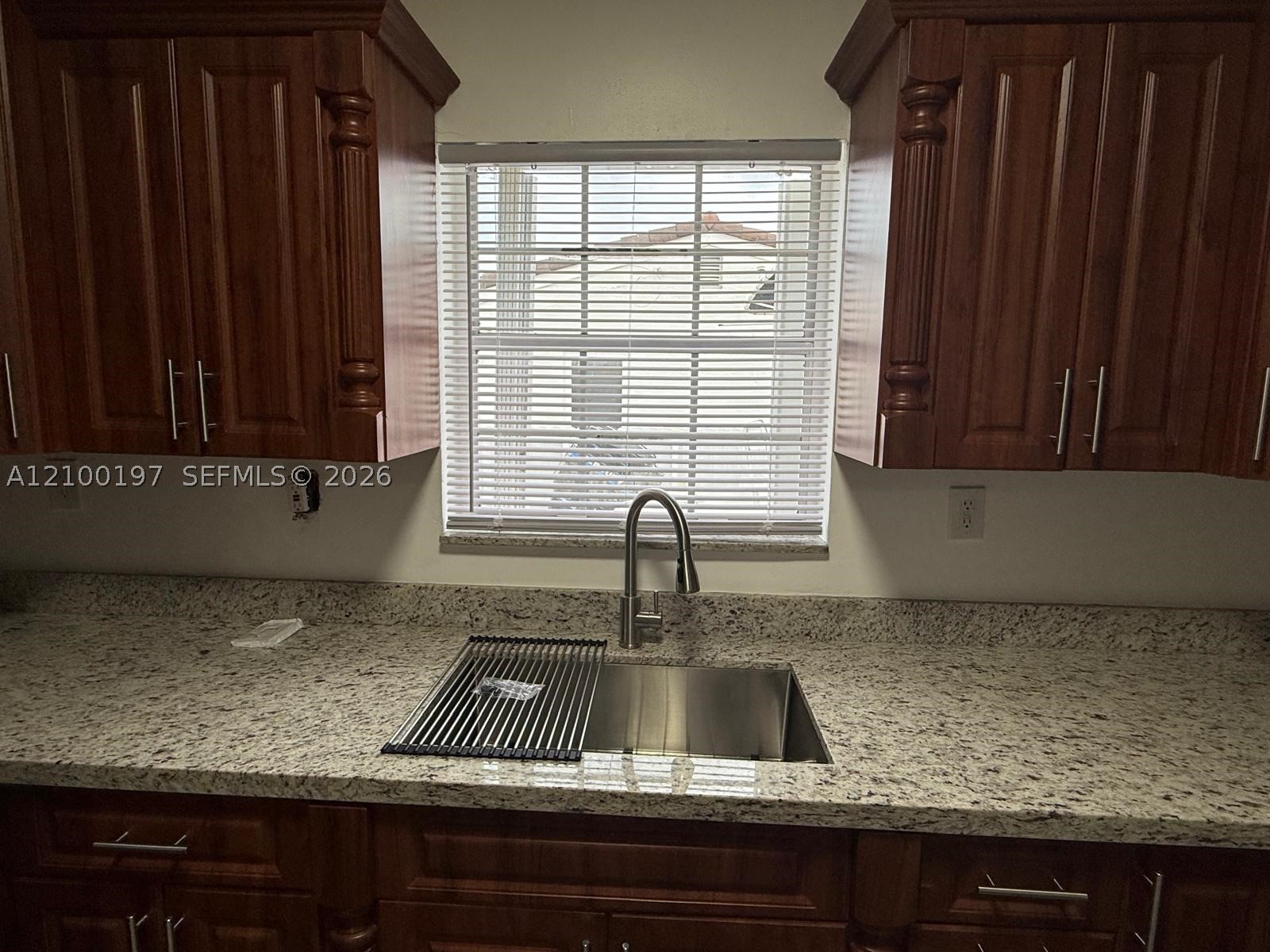 720 NW 19th Ct, Miami FL 33125