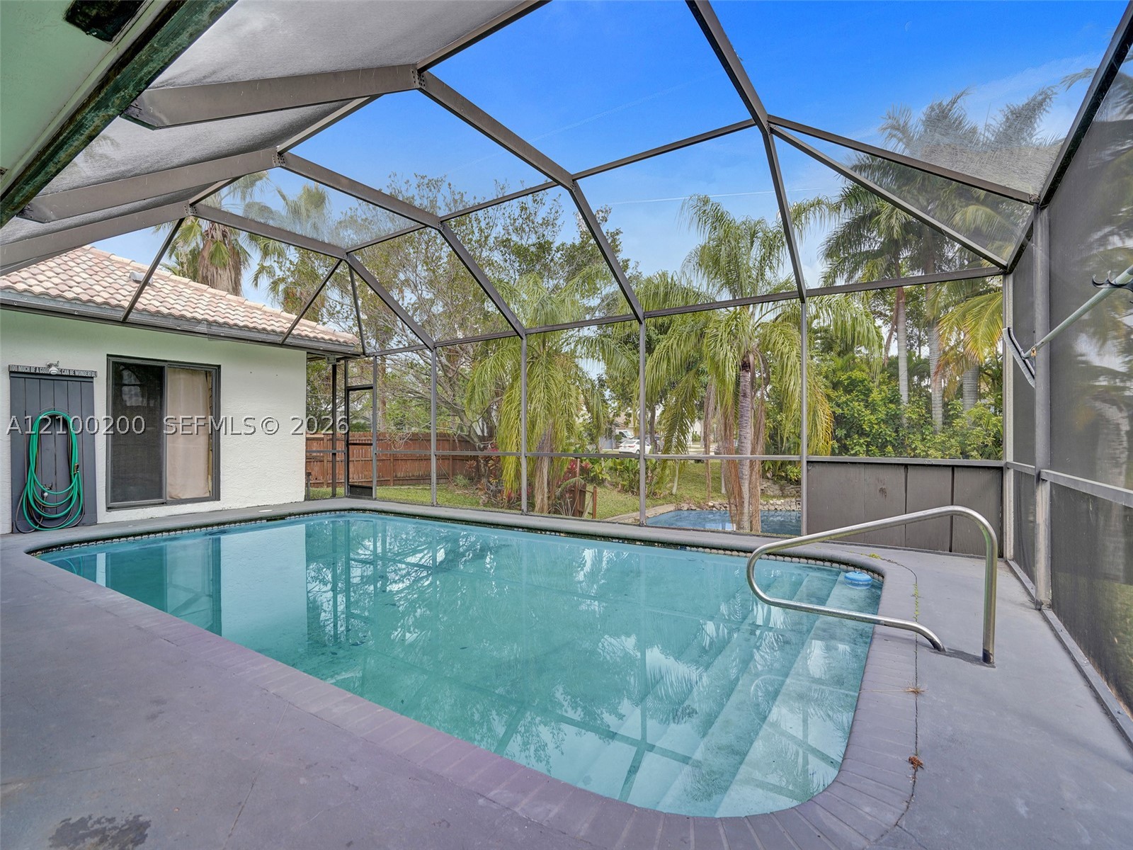 7399 NW 22nd Pl, Margate FL 33063