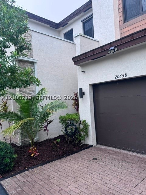 Miami FL 33179 - A12100213