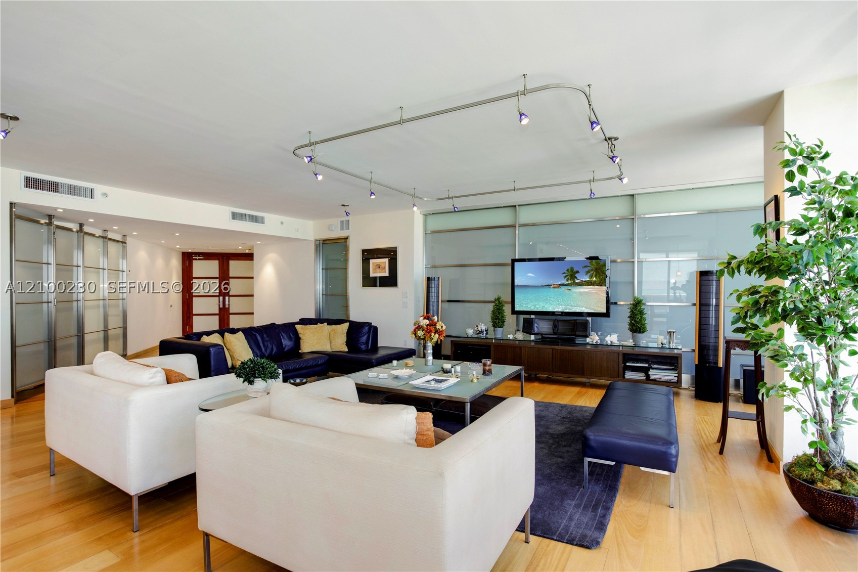 4779 Collins Ave #401, Miami Beach FL 33140