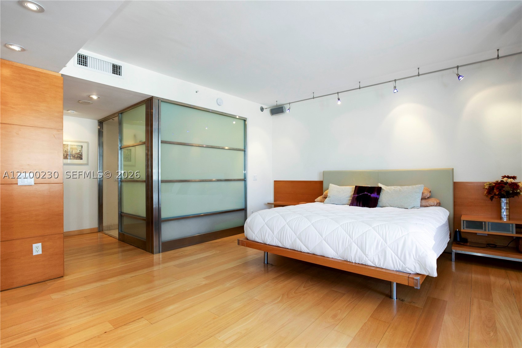 4779 Collins Ave #401, Miami Beach FL 33140