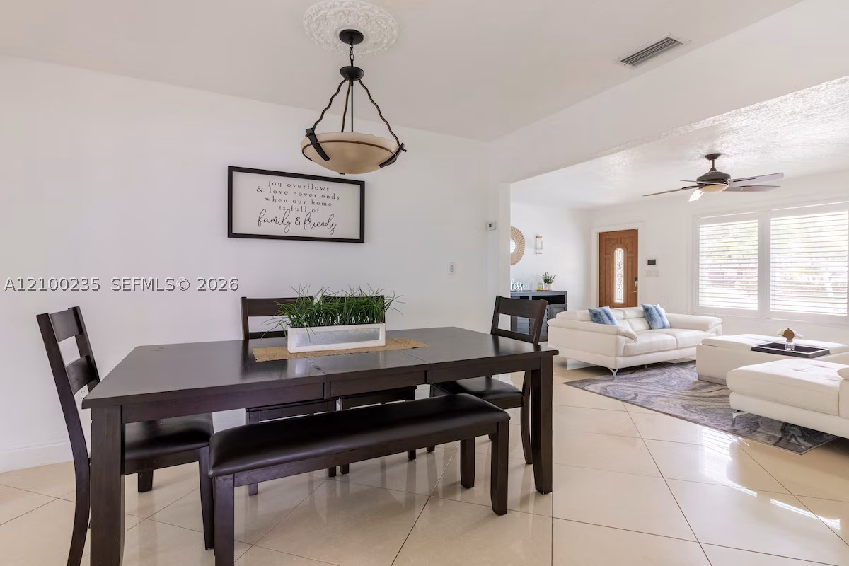 10911 Taft St, Pembroke Pines FL 33026