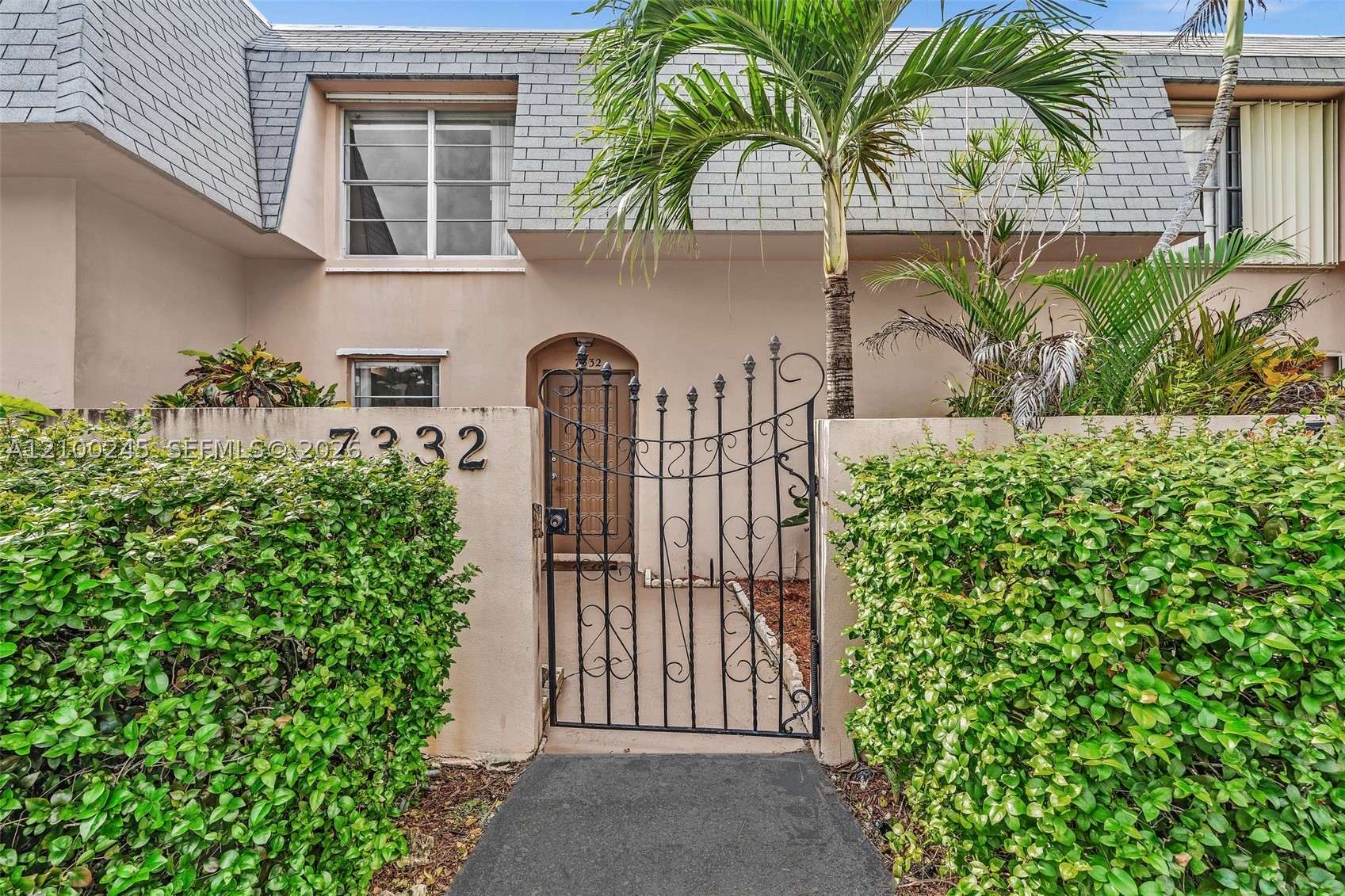 7332 SW 25th Ct #12, Davie FL 33317