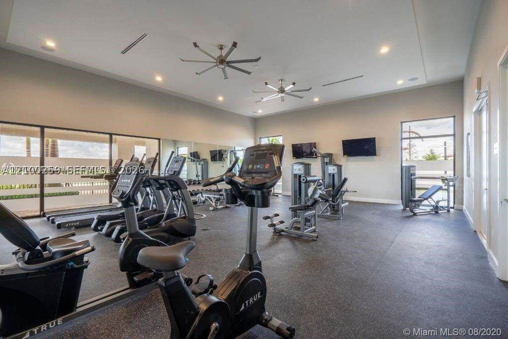 10554 W 35th Ln #10554, Hialeah FL 33018