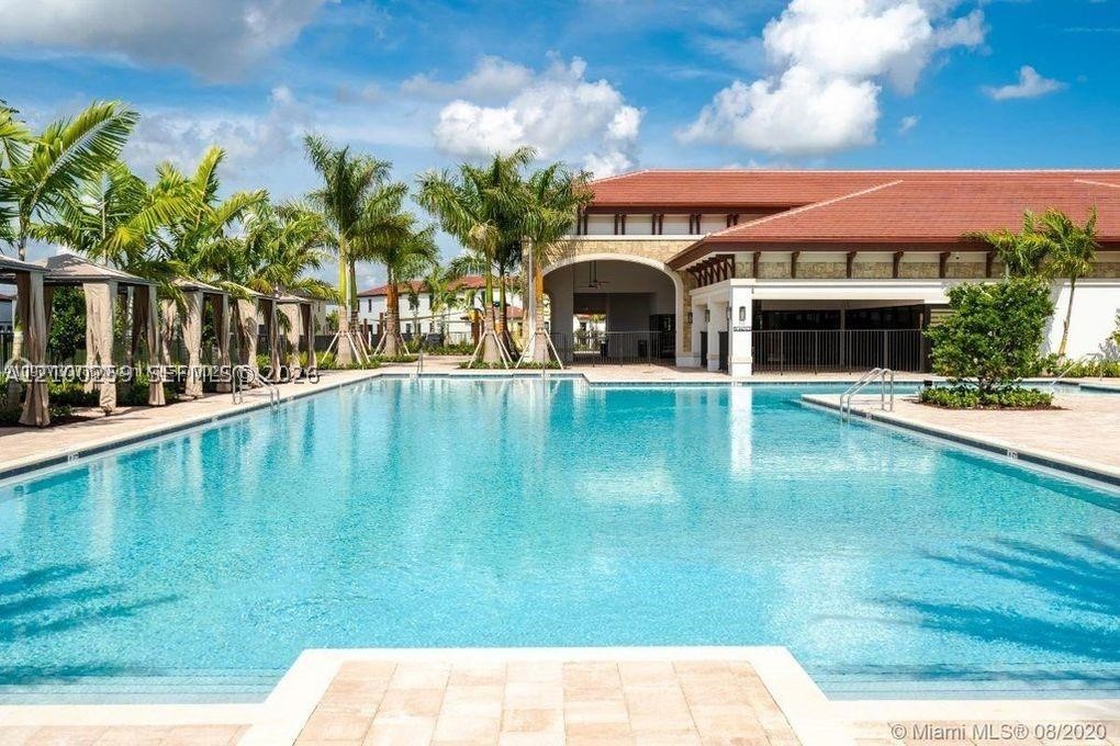 10554 W 35th Ln #10554, Hialeah FL 33018