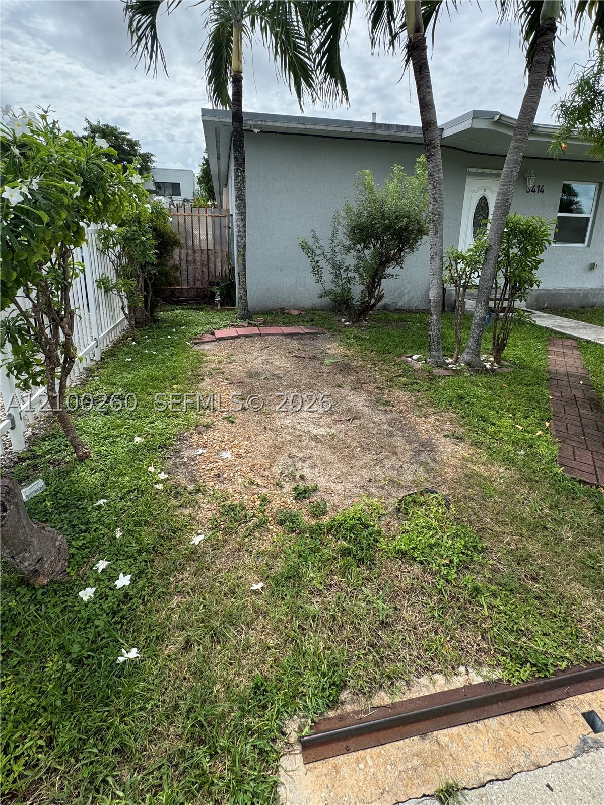 3414 SW 25, Miami FL 33133