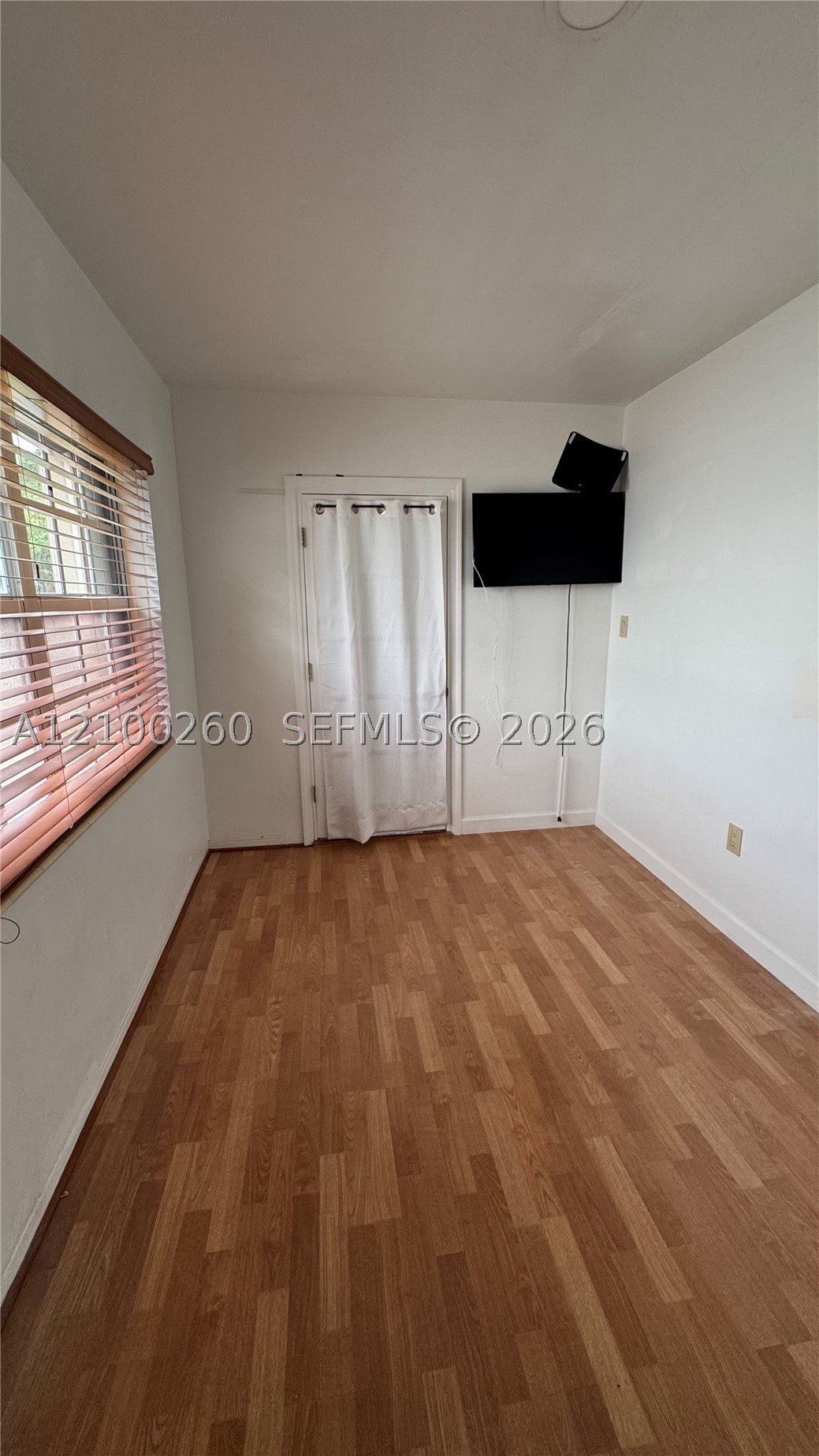 3414 SW 25, Miami FL 33133