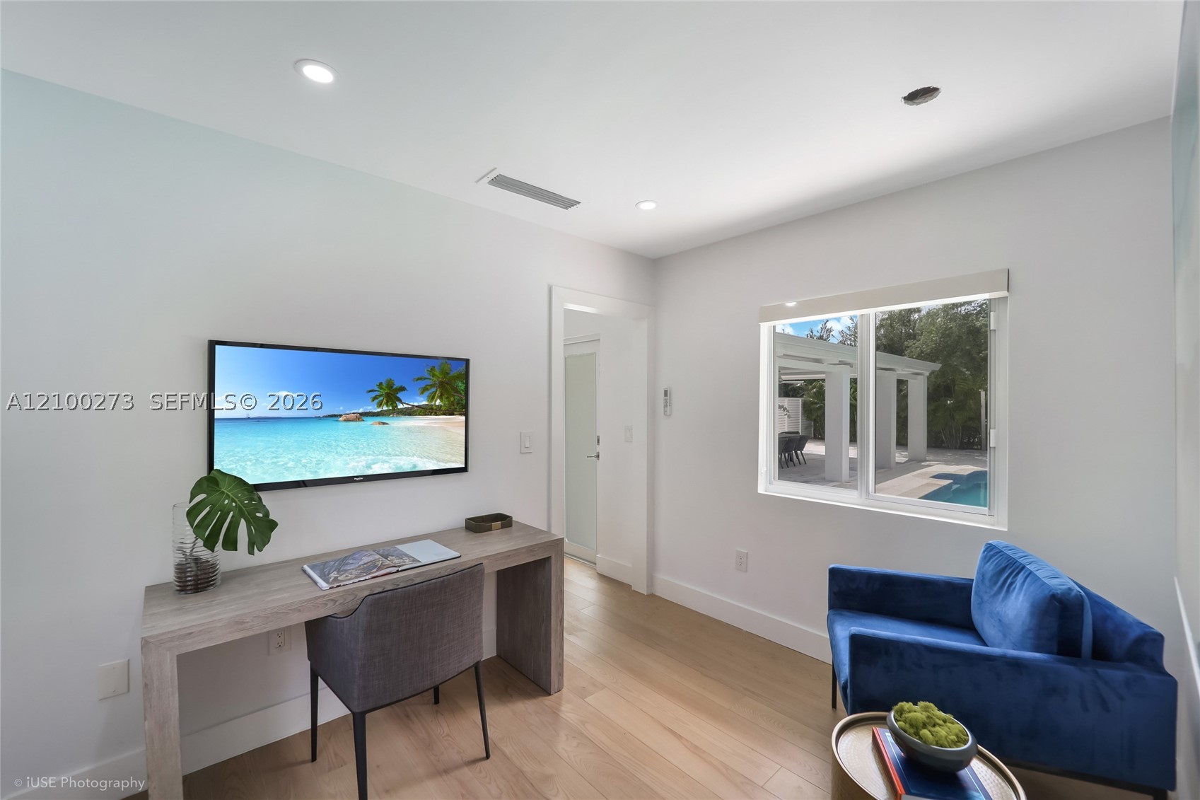 4730 Bay Point Rd, Miami FL 33137