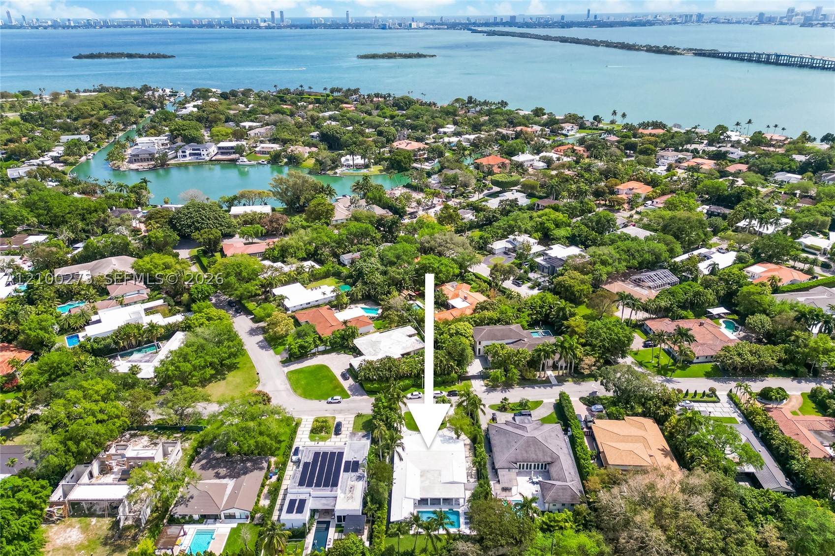 4730 Bay Point Rd, Miami FL 33137