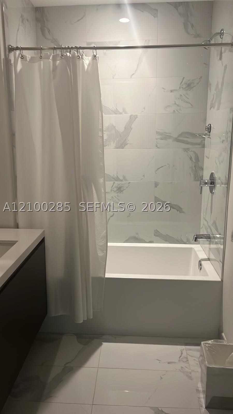 851 NE 1st Ave #1906, Miami FL 33132