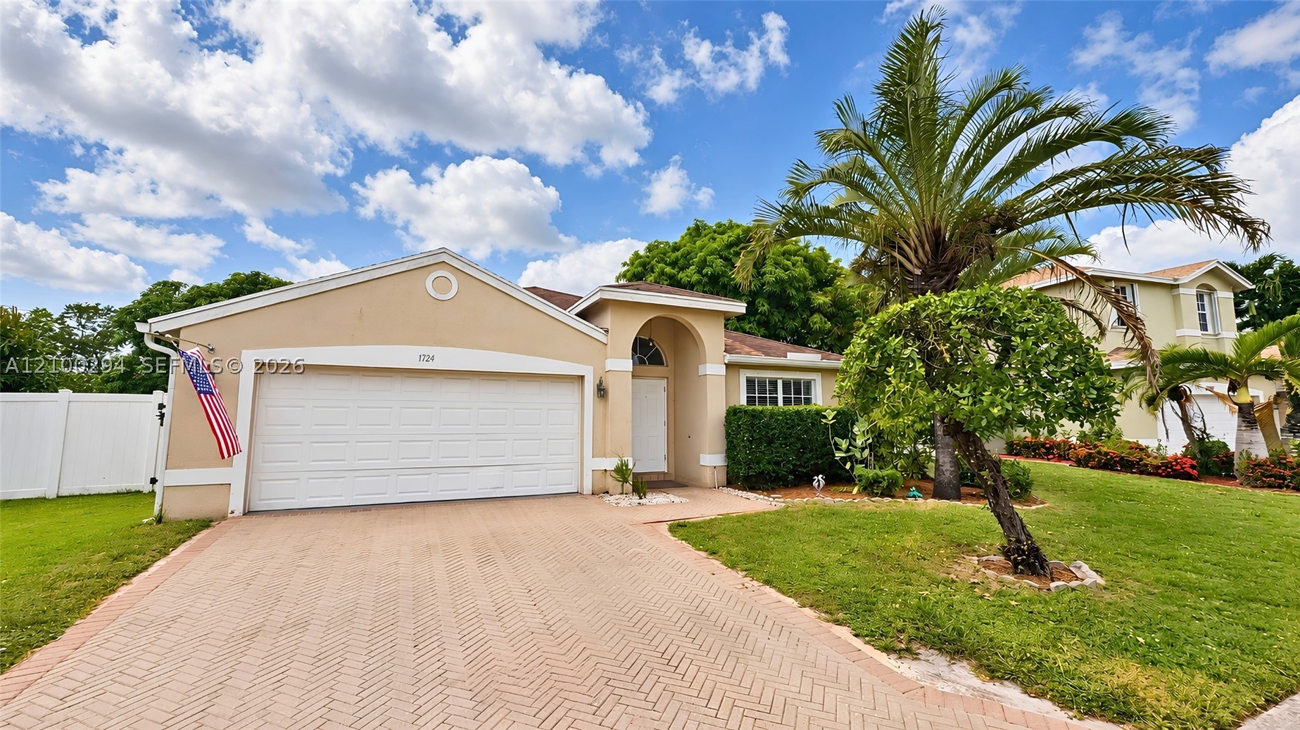 1724 Sawgrass Cir, Green Acres FL 33413
