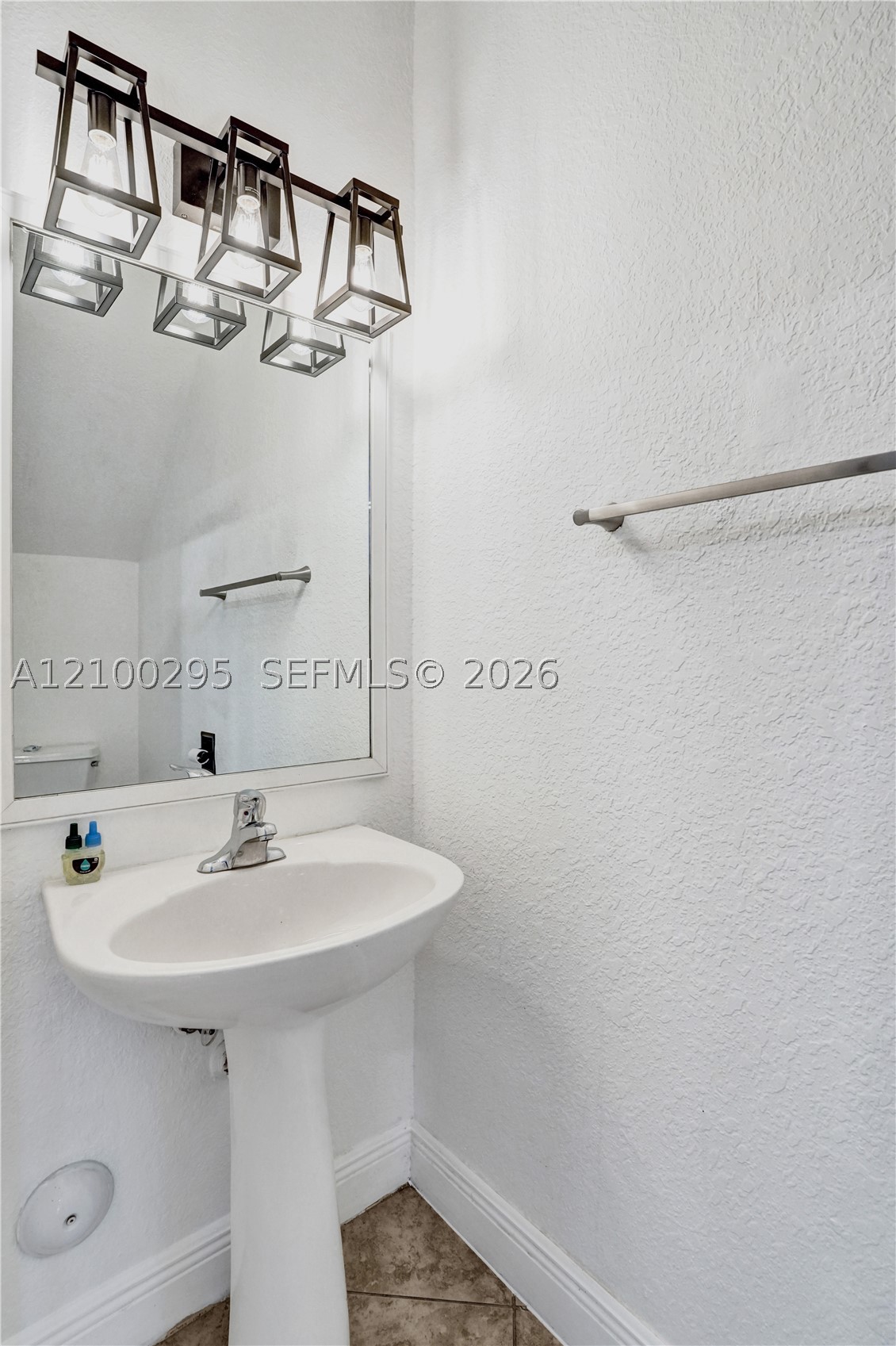 3612 NW 13th St, Lauderhill FL 33311