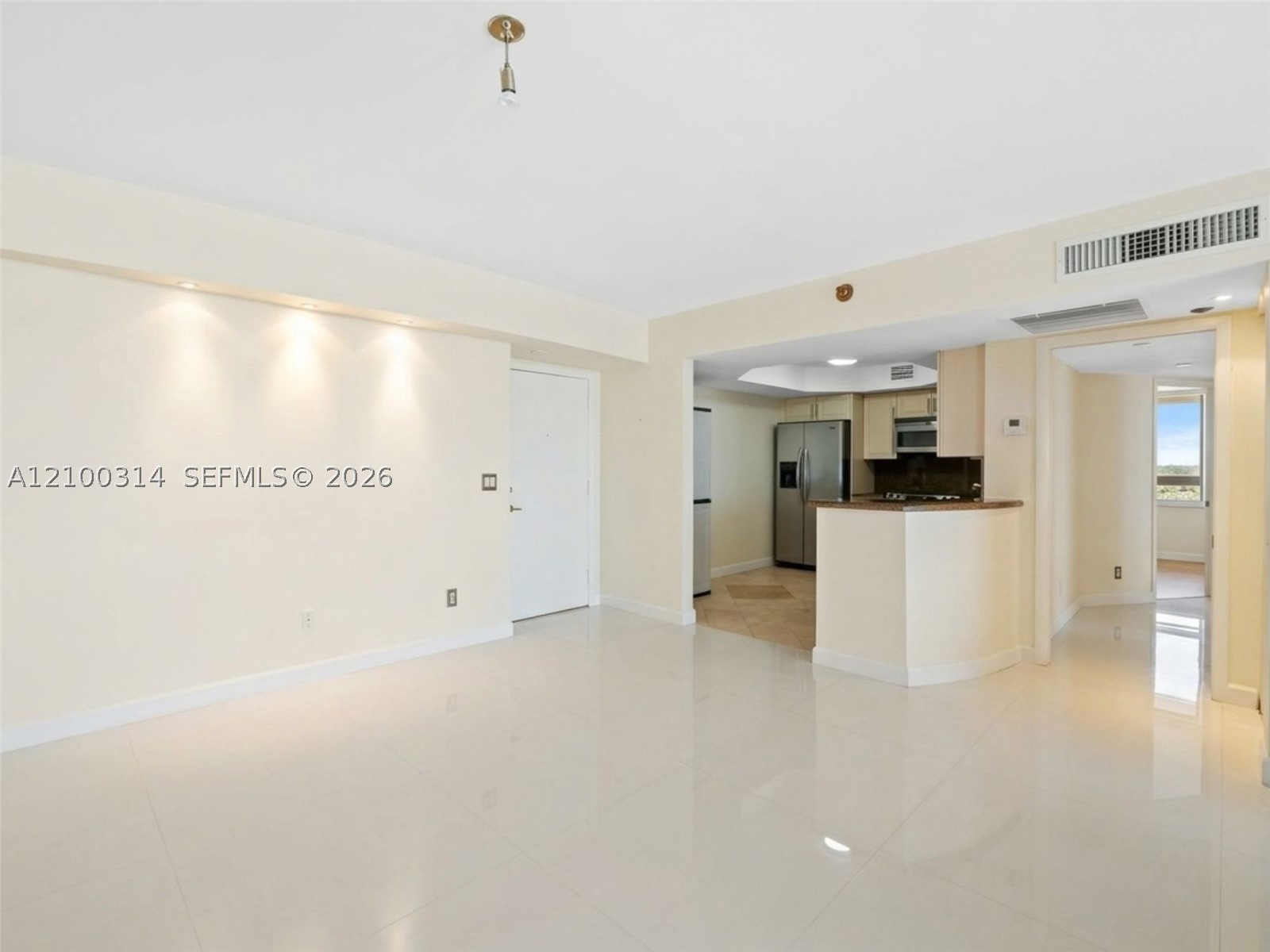 19195 NE 36 CT Mystic Pointe Dr #1704, Aventura FL 33180