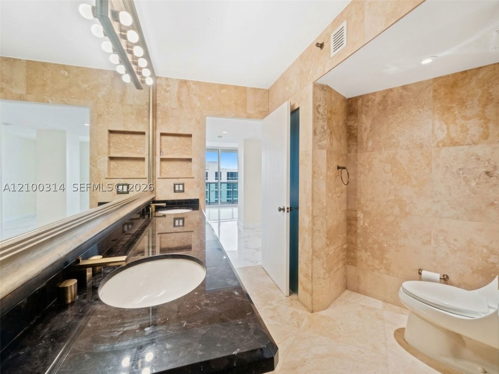 19195 NE 36 CT Mystic Pointe Dr #1704, Aventura FL 33180