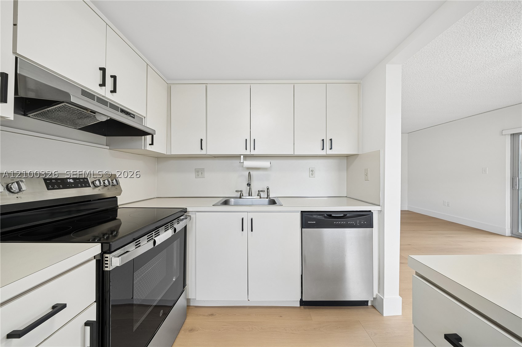 110 Salamanca Ave #402, Coral Gables FL 33134