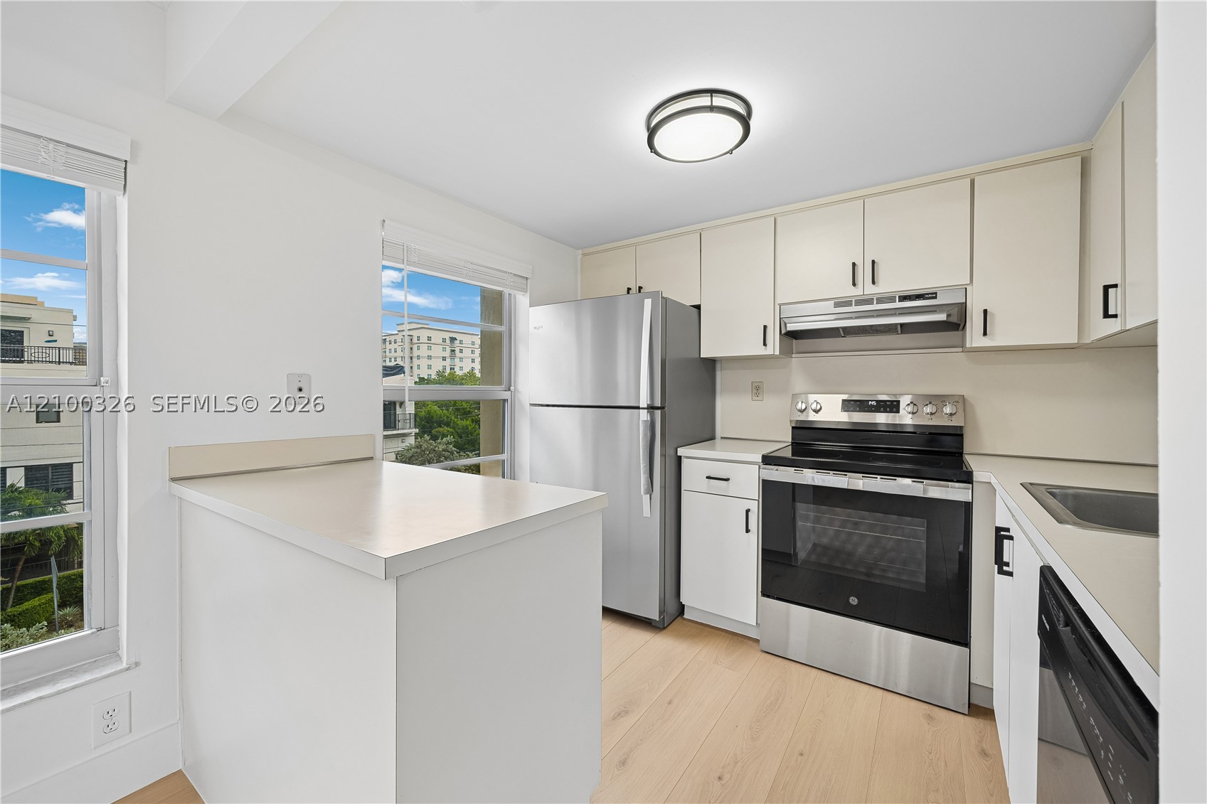 110 Salamanca Ave #402, Coral Gables FL 33134