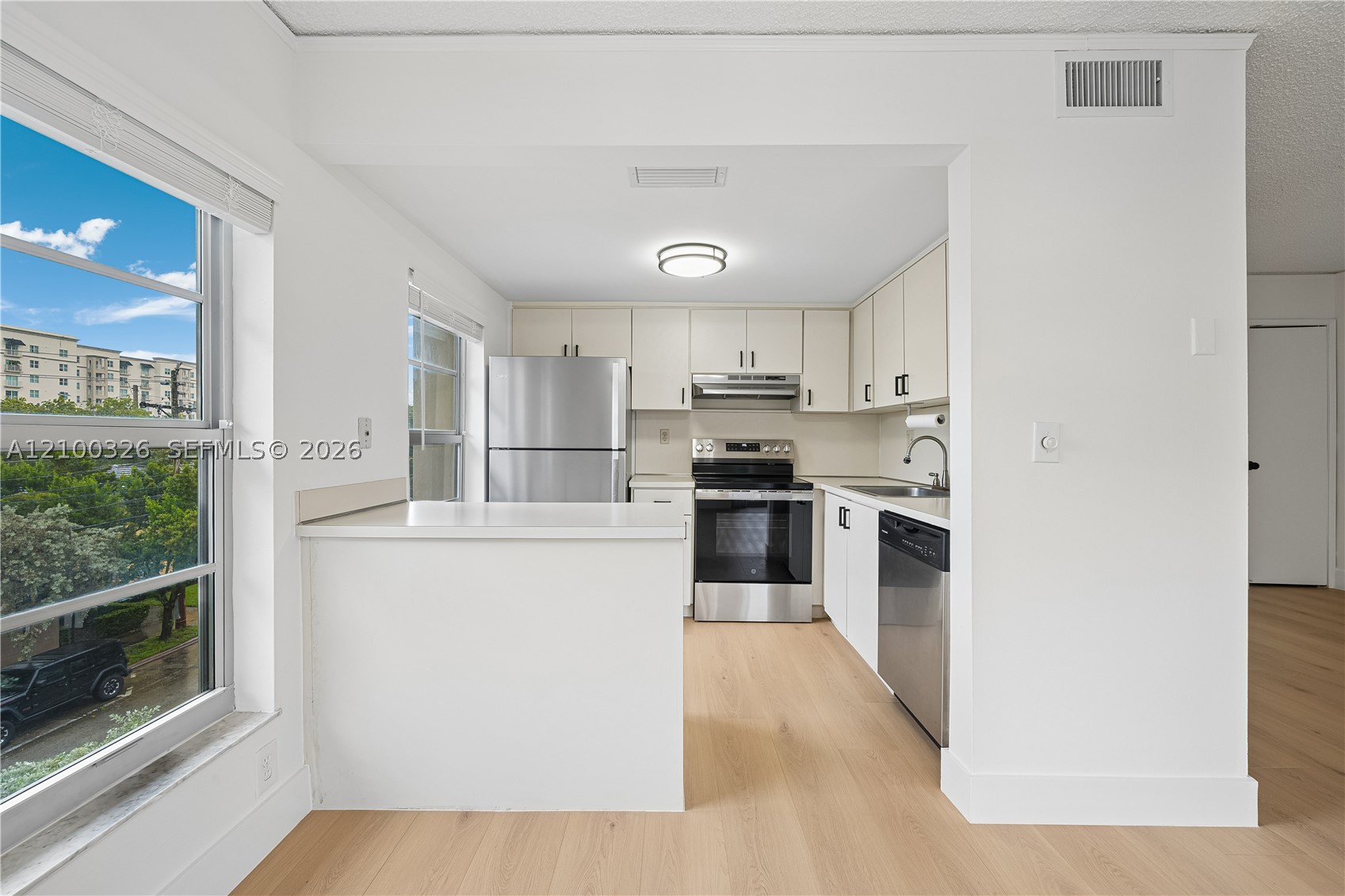 110 Salamanca Ave #402, Coral Gables FL 33134