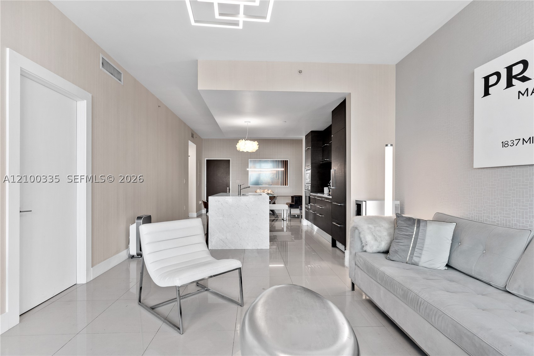 900 Biscayne Blvd #3003, Miami FL 33132