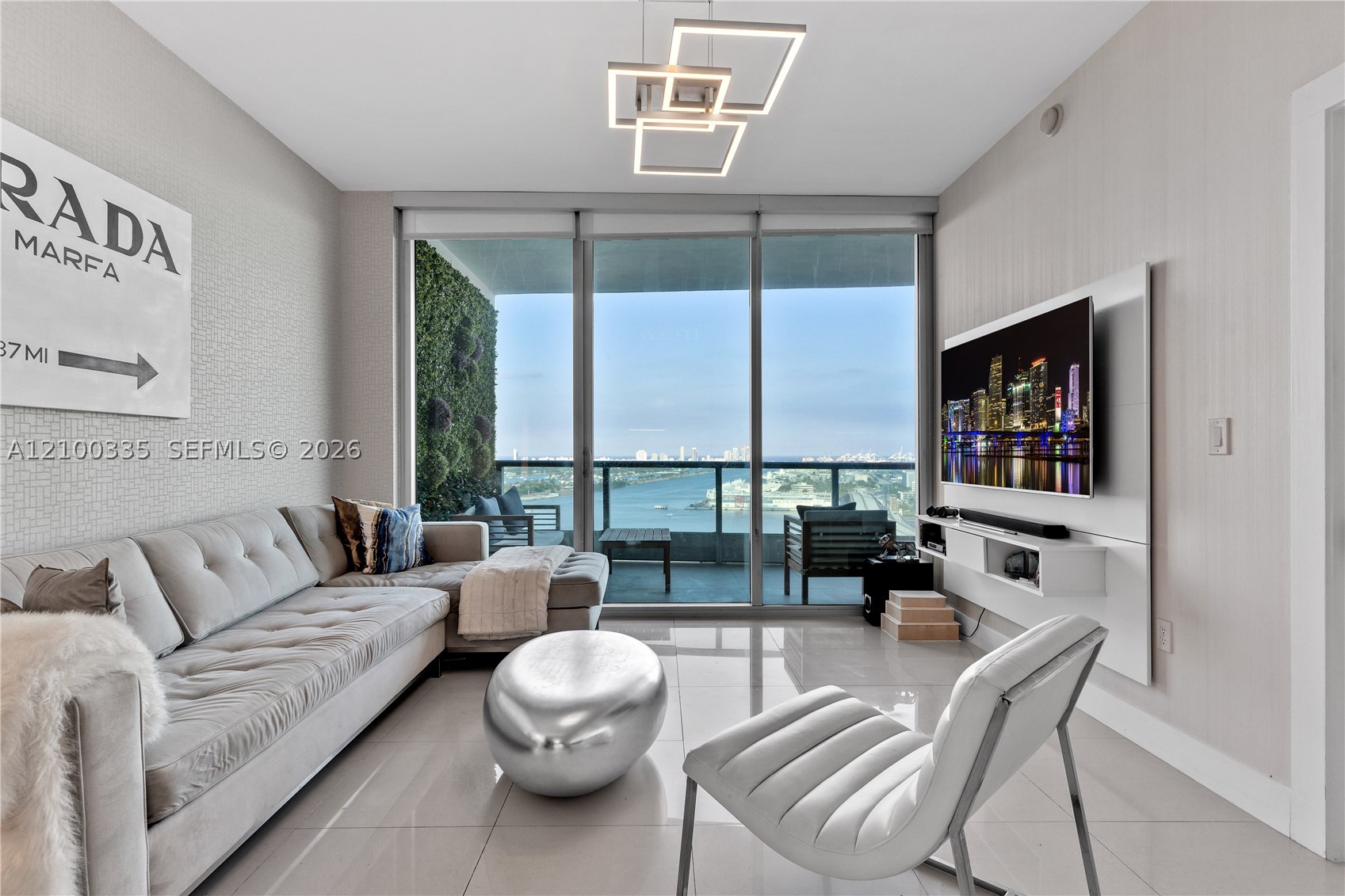 900 Biscayne Blvd #3003, Miami FL 33132