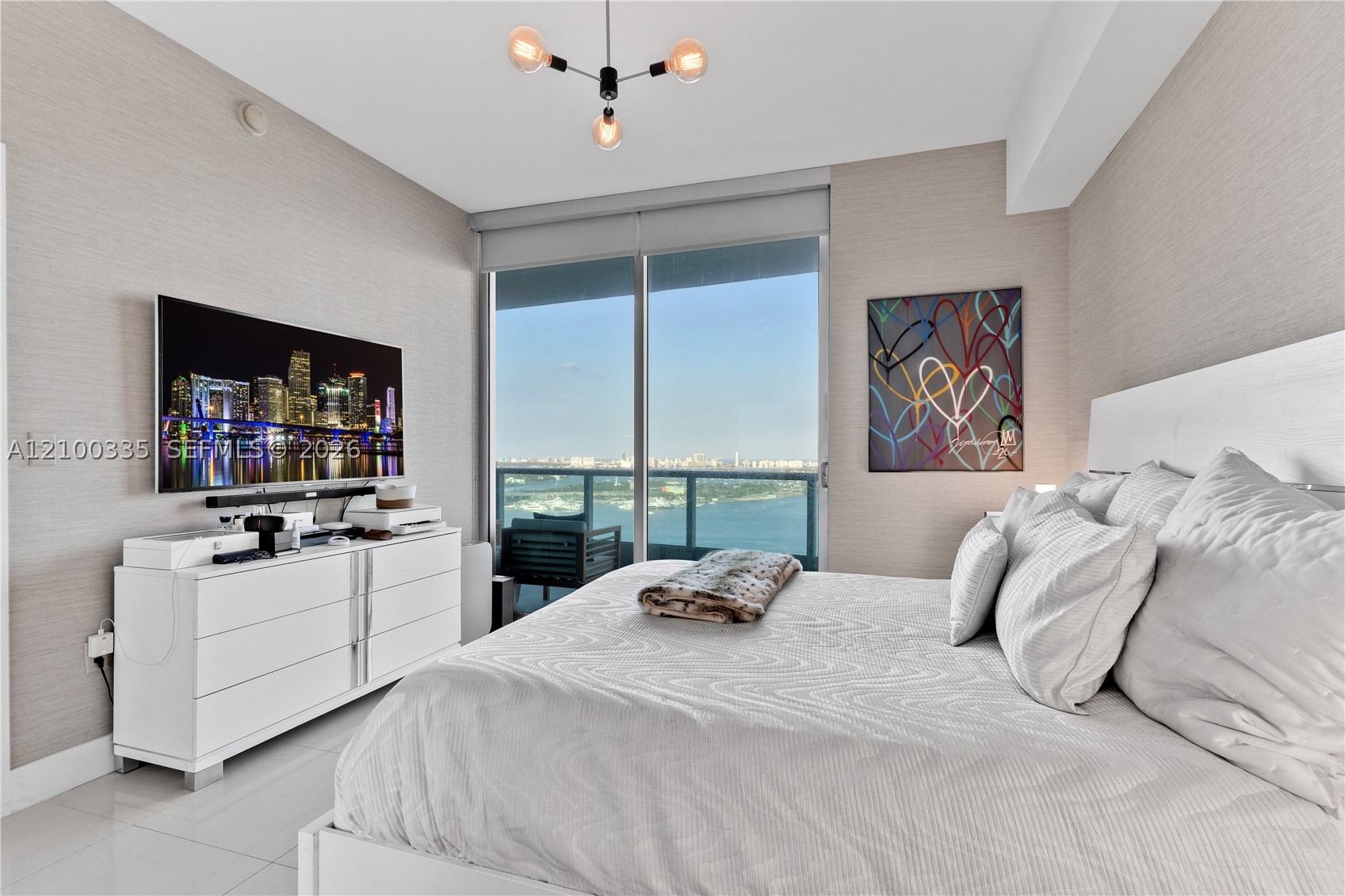 900 Biscayne Blvd #3003, Miami FL 33132