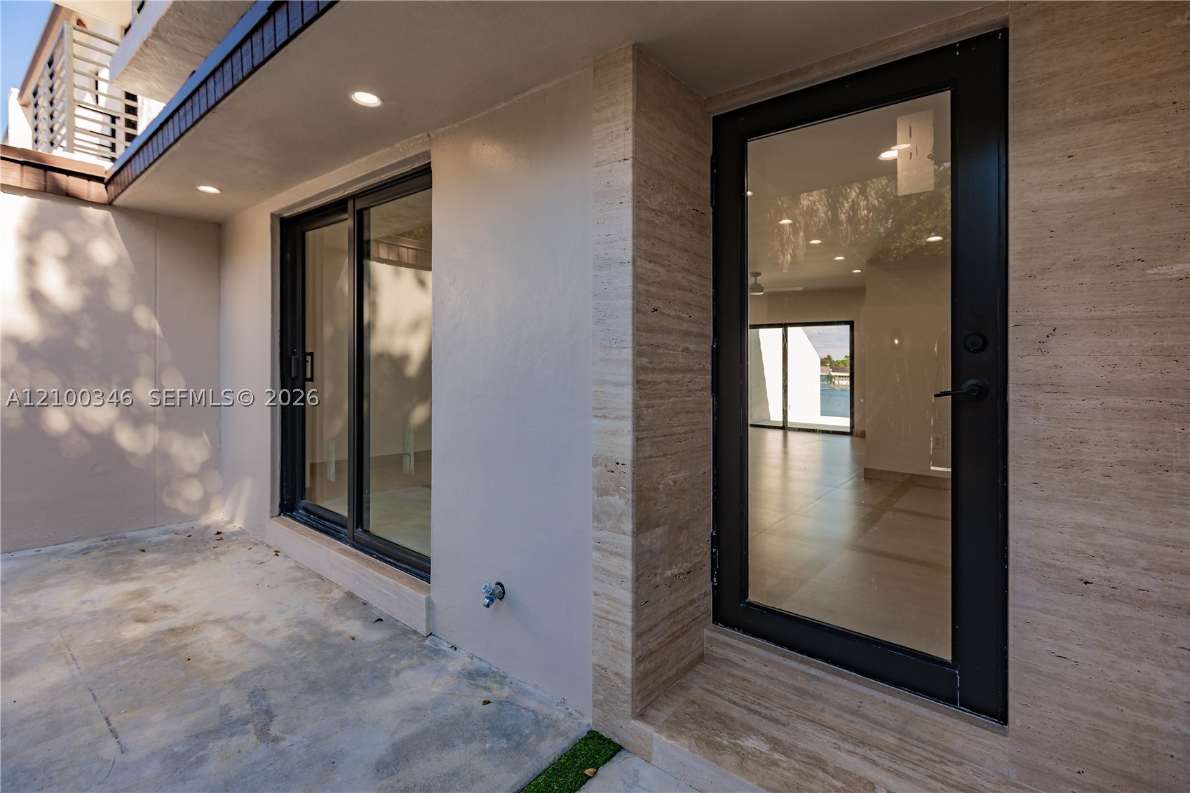 7238 Jacaranda Ln #7238, Miami Lakes FL 33014