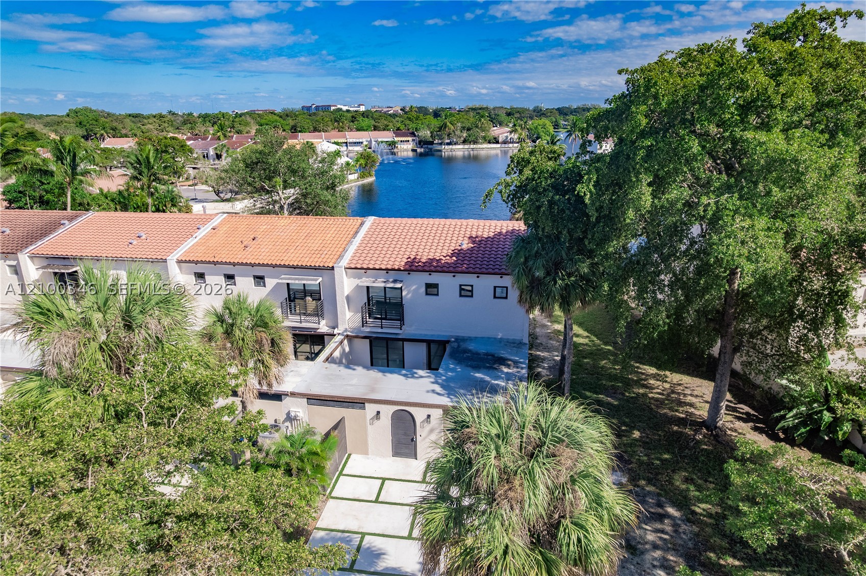 7238 Jacaranda Ln #7238, Miami Lakes FL 33014