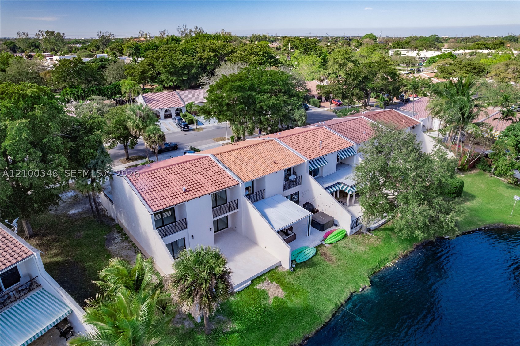 7238 Jacaranda Ln #7238, Miami Lakes FL 33014