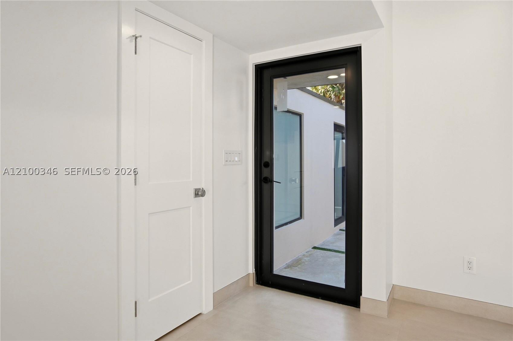 7238 Jacaranda Ln #7238, Miami Lakes FL 33014