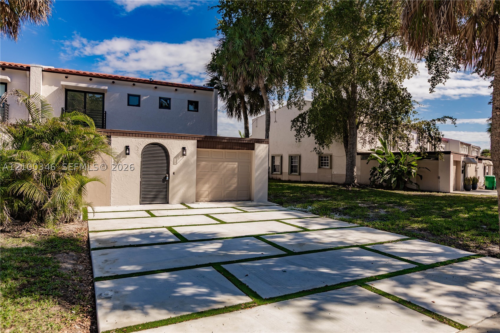7238 Jacaranda Ln #7238, Miami Lakes FL 33014