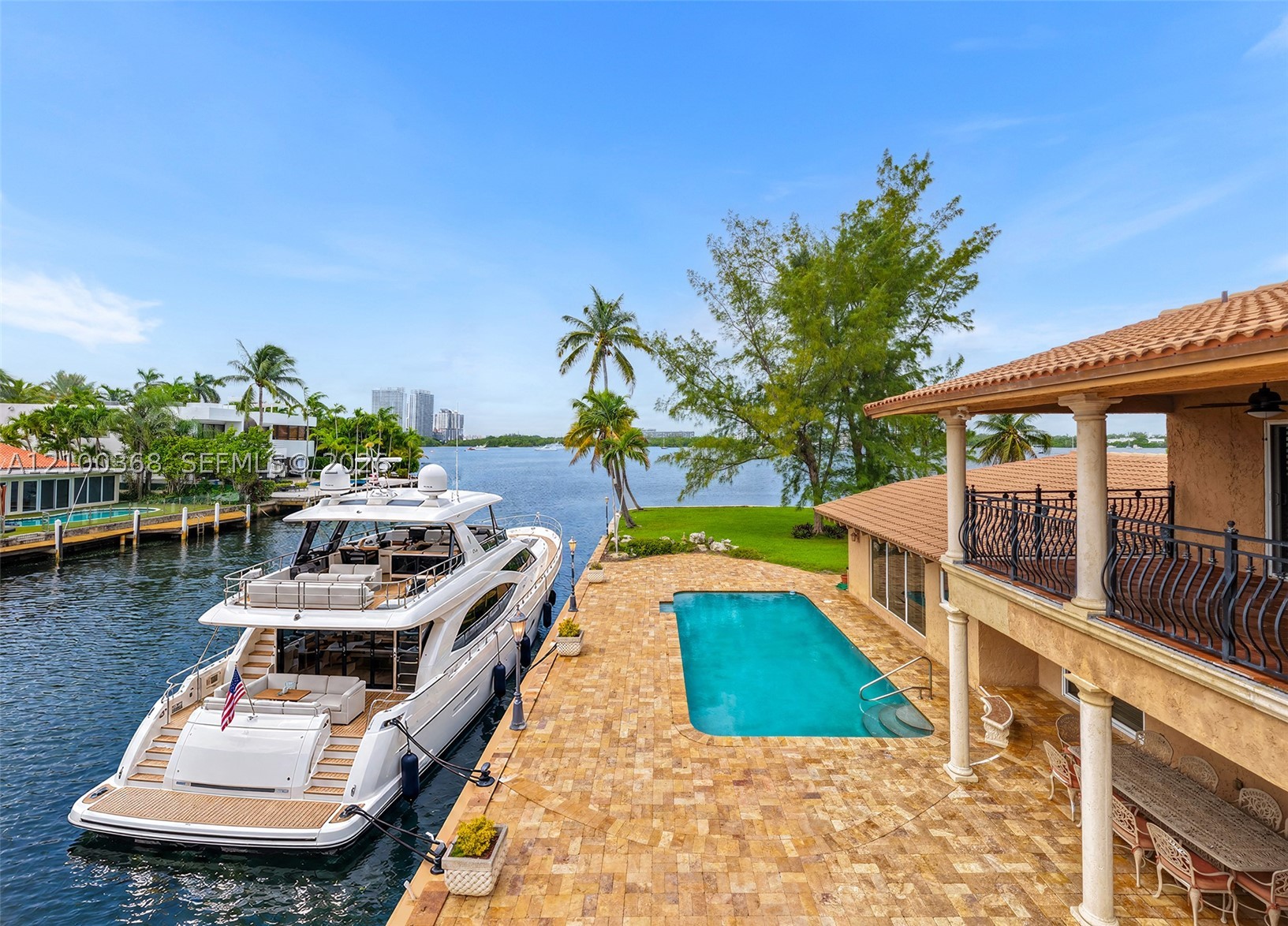3224 NE 167th St, North Miami Beach FL 33160