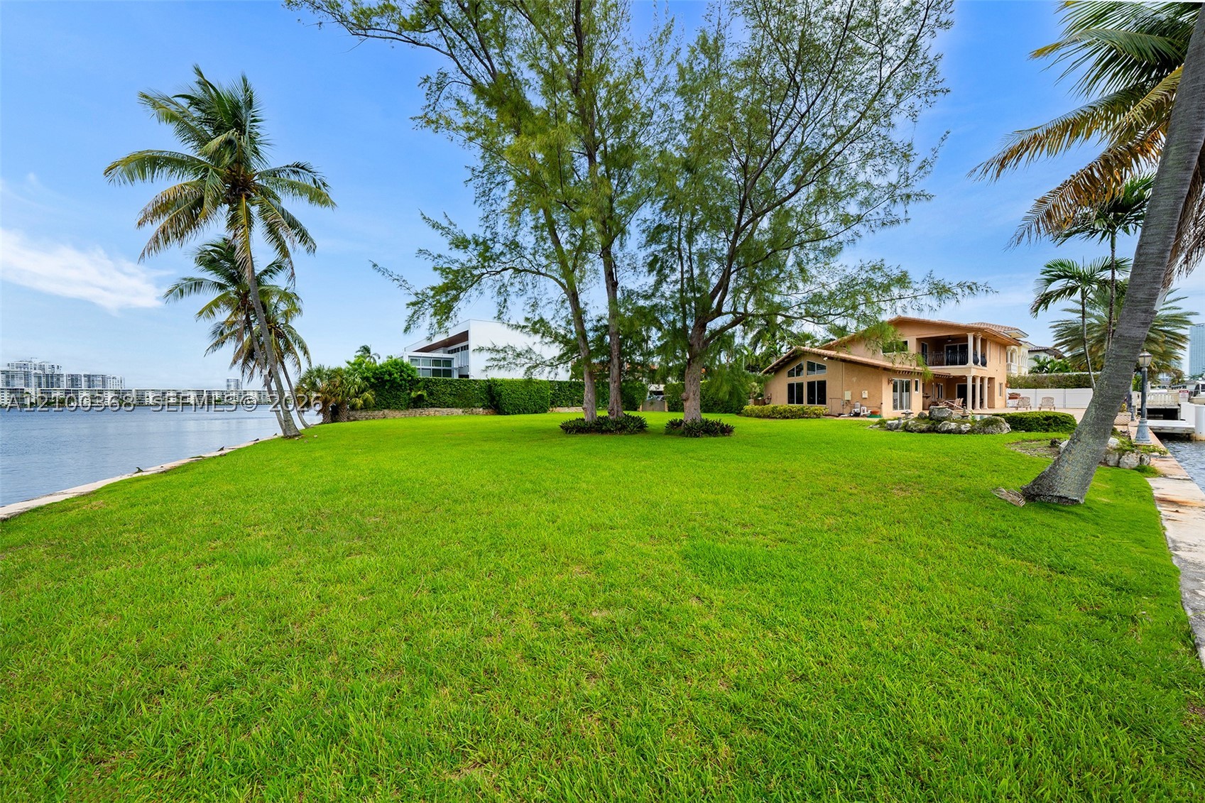 3224 NE 167th St, North Miami Beach FL 33160