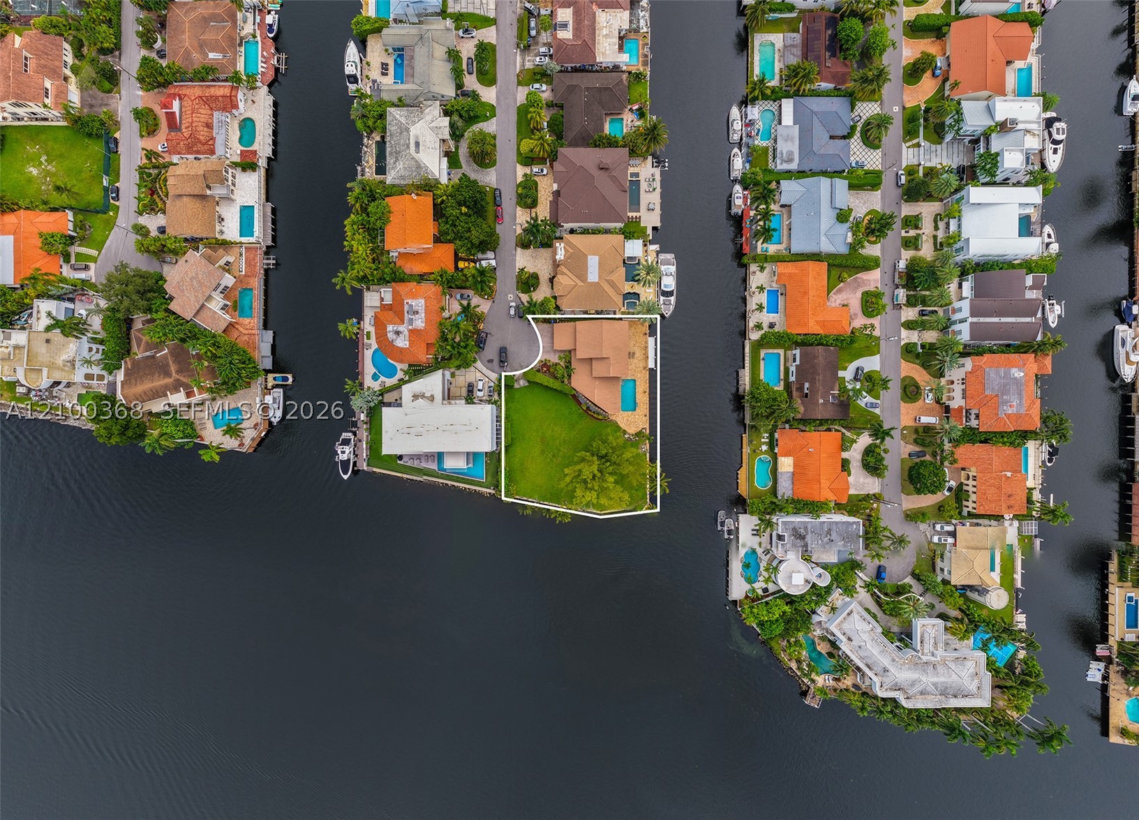 3224 NE 167th St, North Miami Beach FL 33160