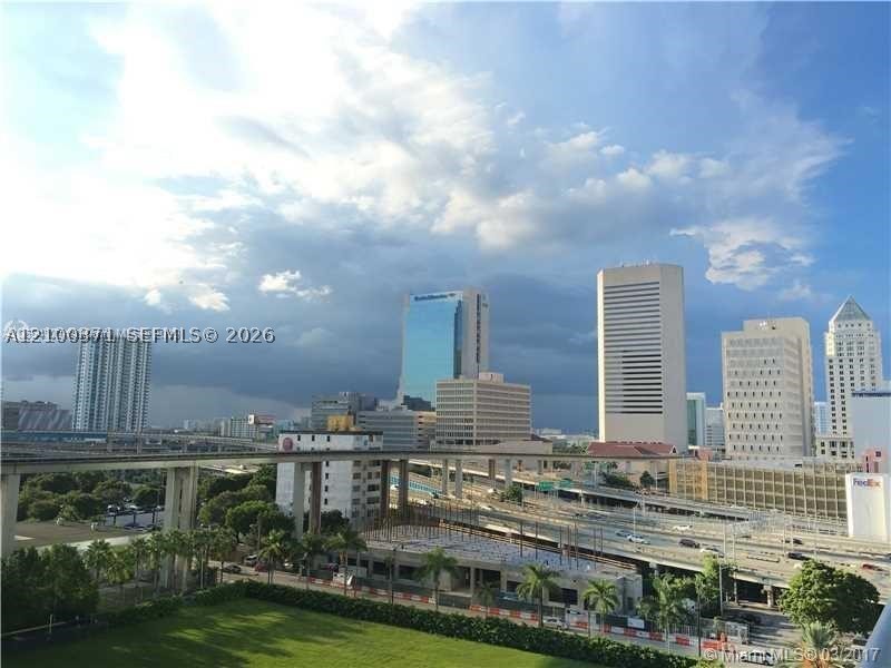 350 S Miami Ave #3705, Miami FL 33130