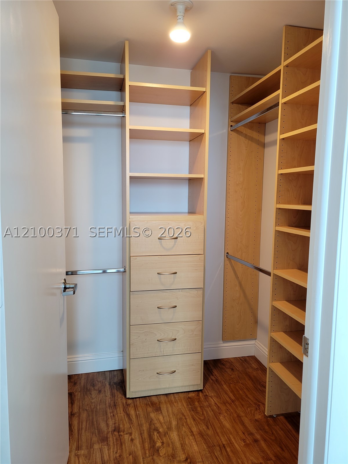 350 S Miami Ave #3705, Miami FL 33130