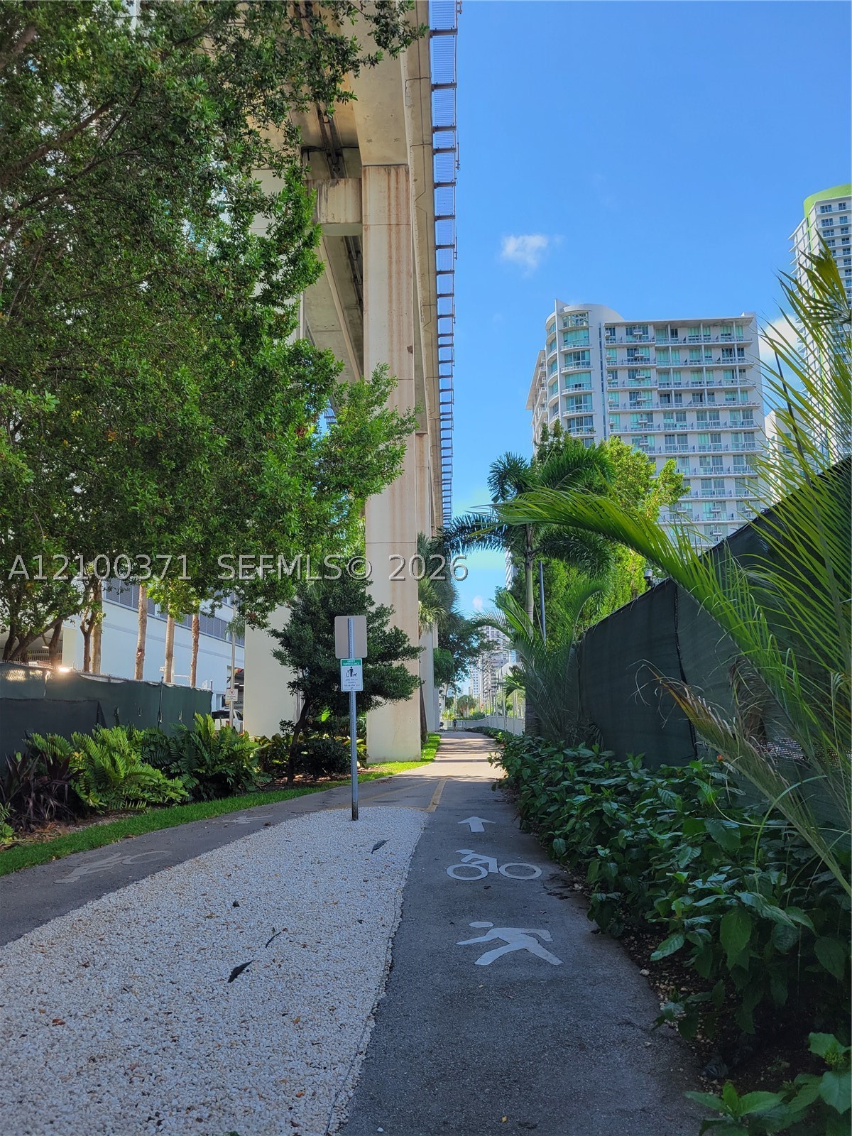 350 S Miami Ave #3705, Miami FL 33130