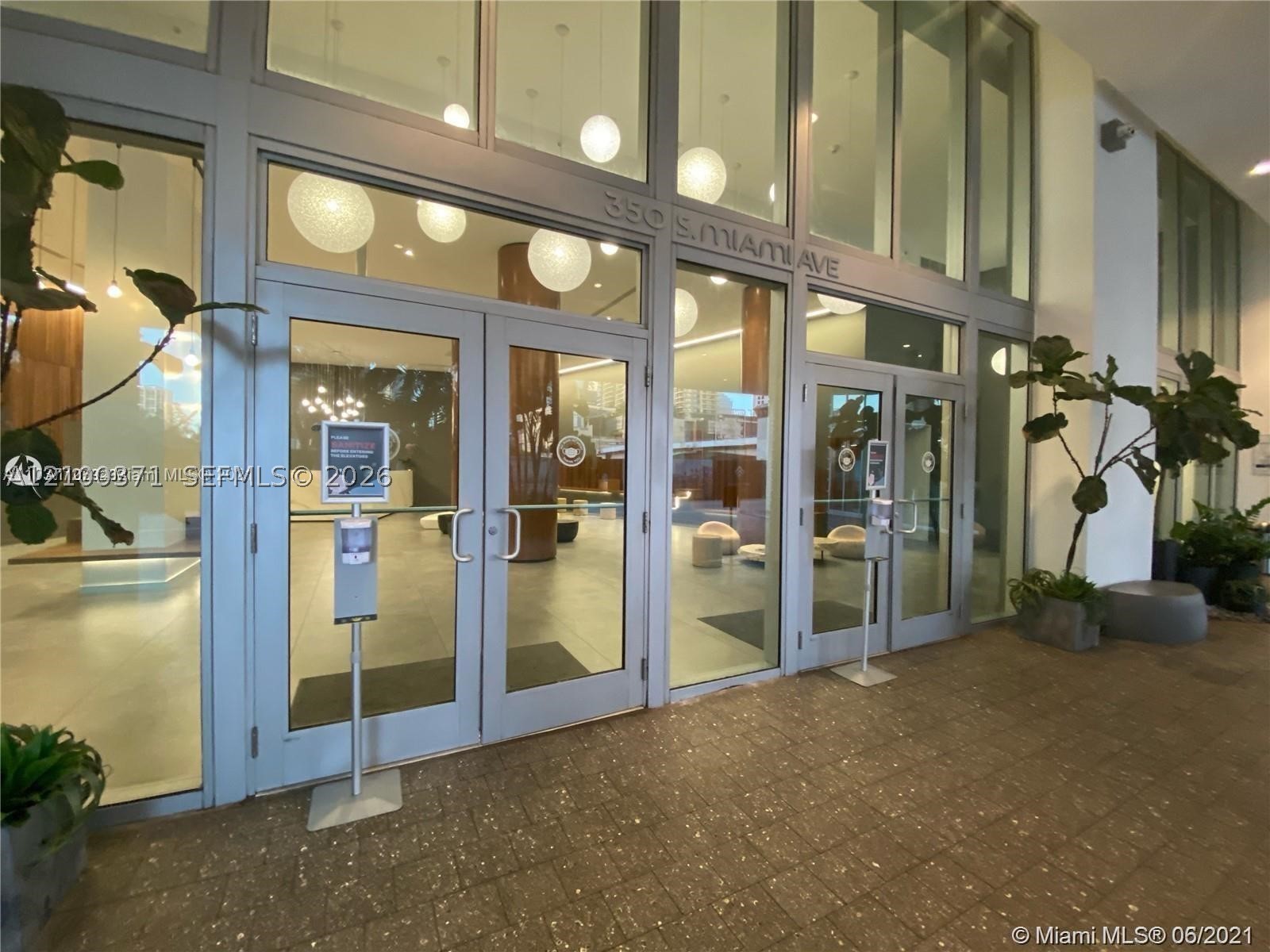 350 S Miami Ave #3705, Miami FL 33130