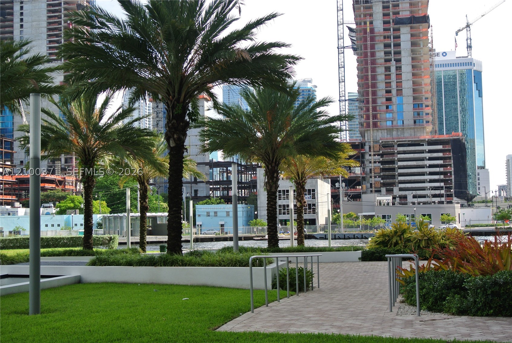 350 S Miami Ave #3705, Miami FL 33130