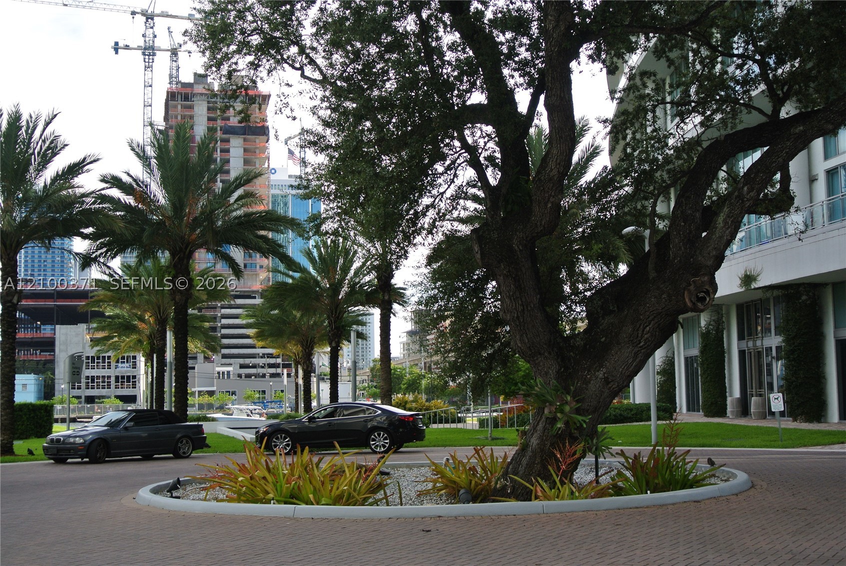 350 S Miami Ave #3705, Miami FL 33130