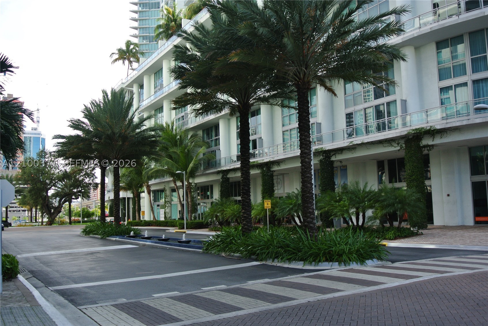 350 S Miami Ave #3705, Miami FL 33130
