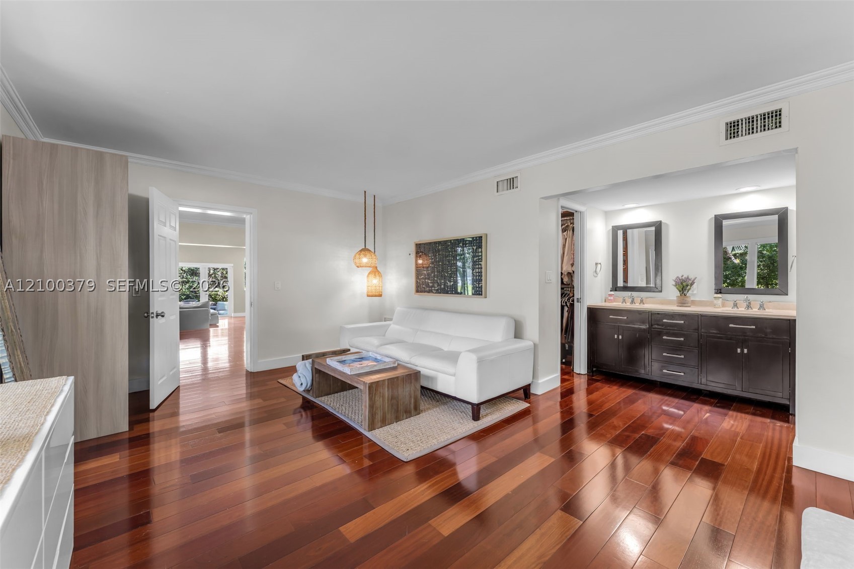 8 Pinta Rd, Miami FL 33133