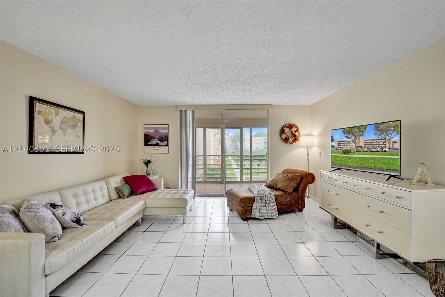 424 SE 10th St #204, Dania Beach FL 33004