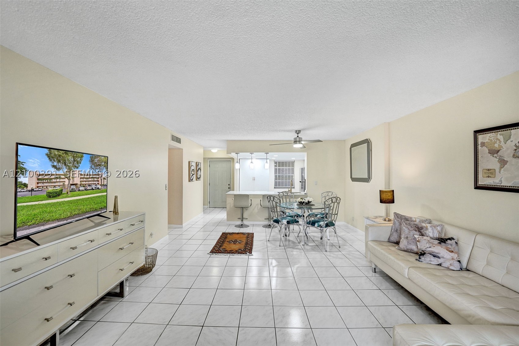 424 SE 10th St #204, Dania Beach FL 33004