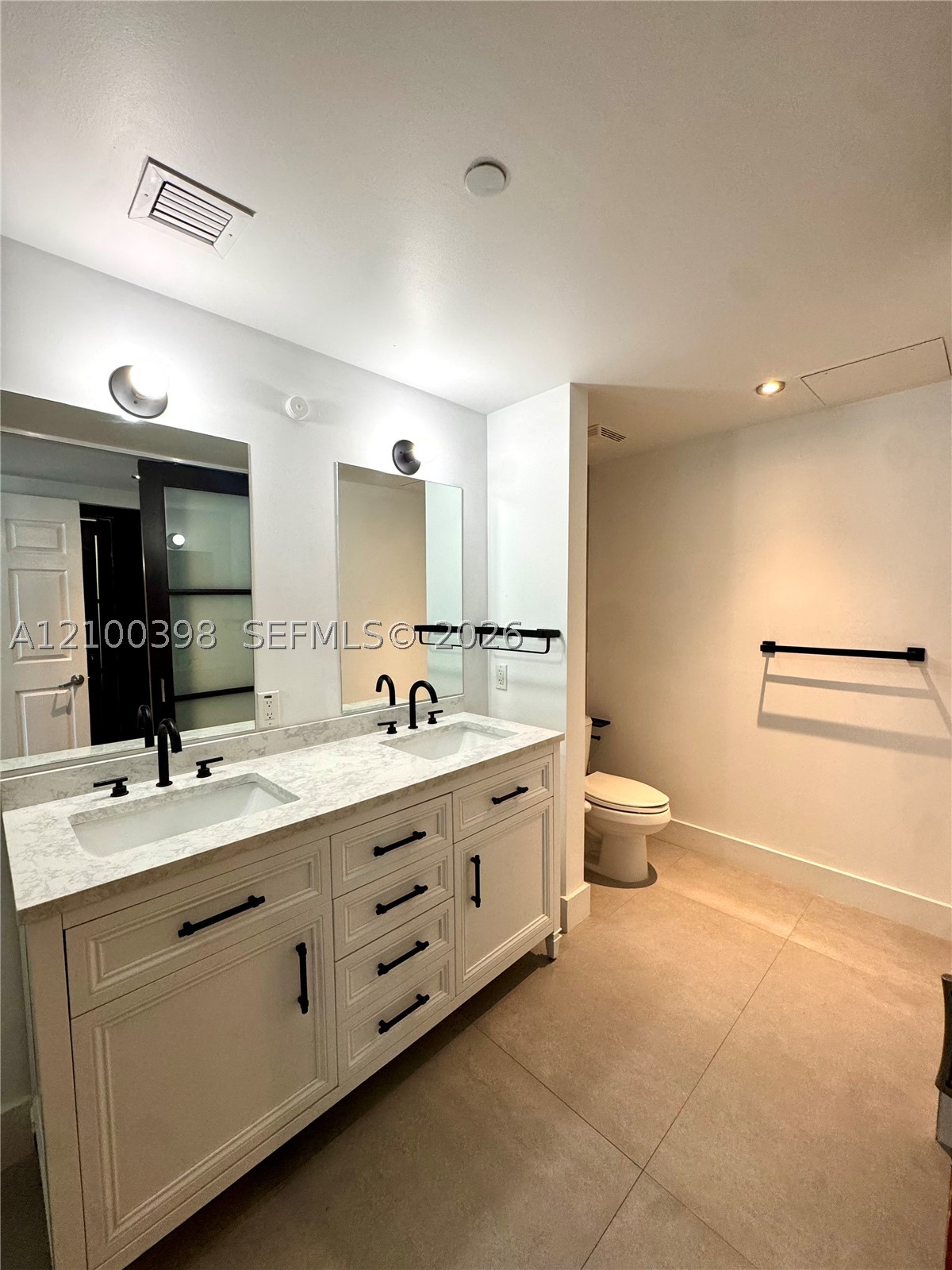 350 S Miami Ave #1502, Miami FL 33130
