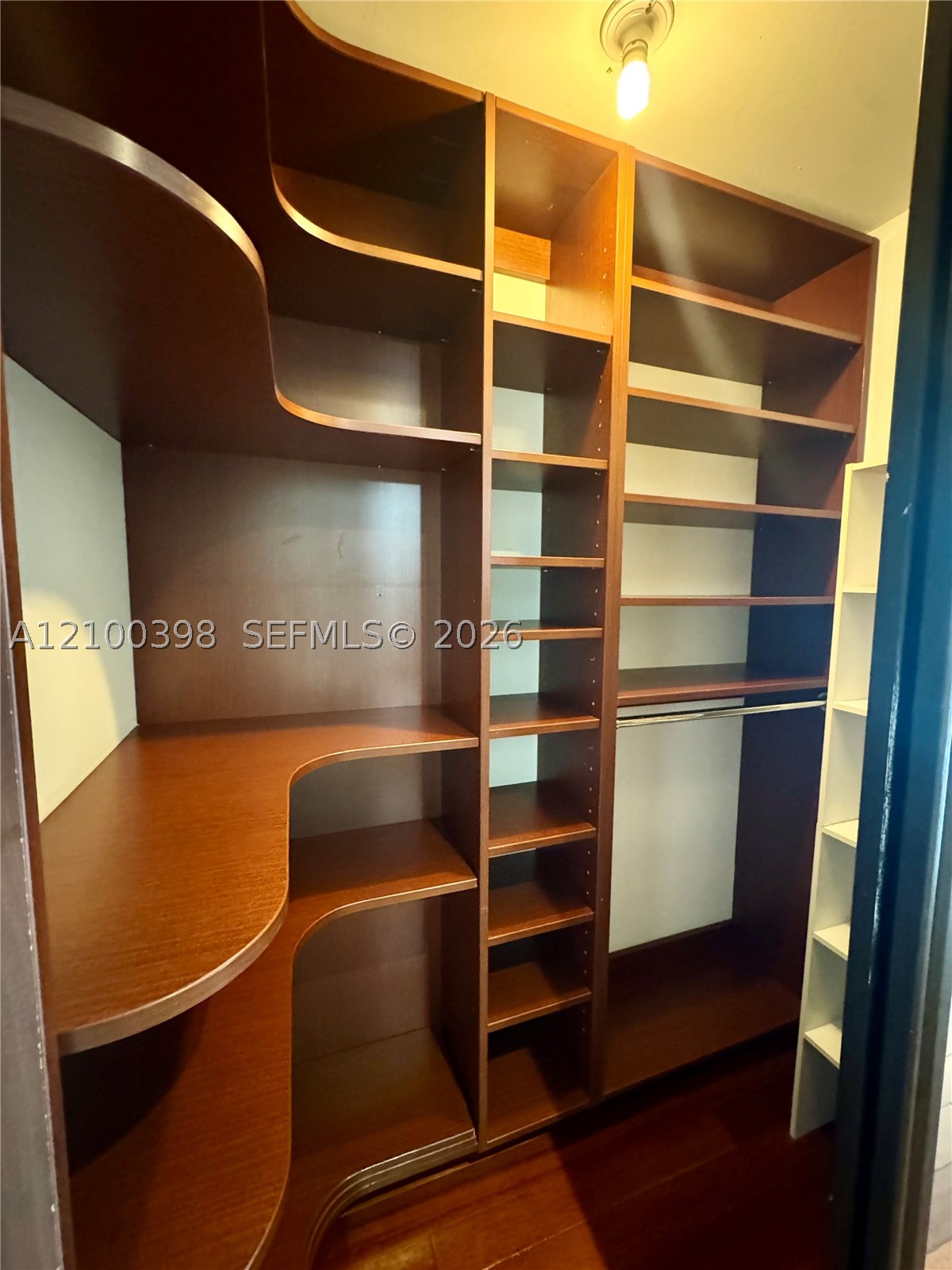 350 S Miami Ave #1502, Miami FL 33130
