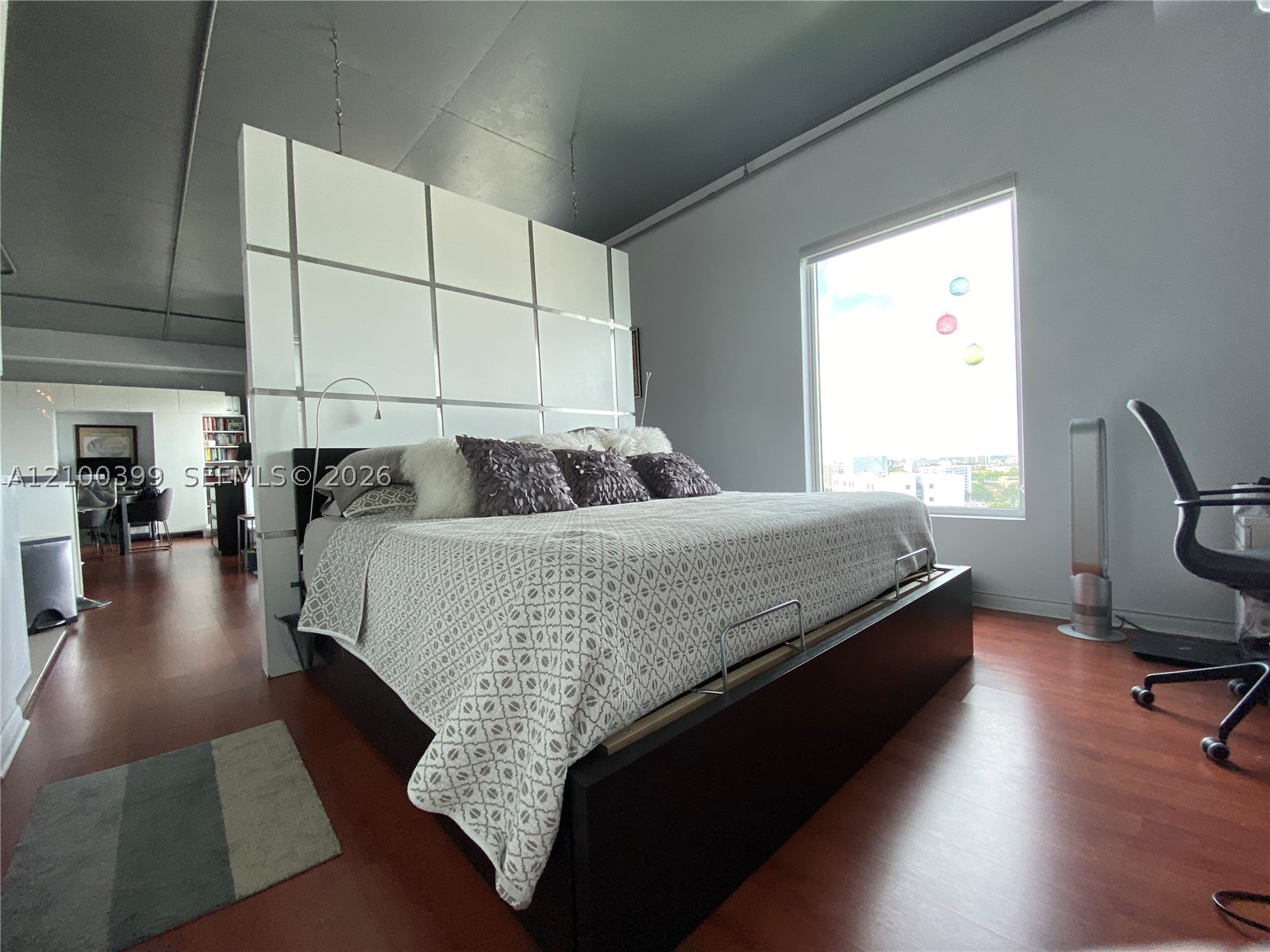 10 SW South River Dr #1513, Miami FL 33130