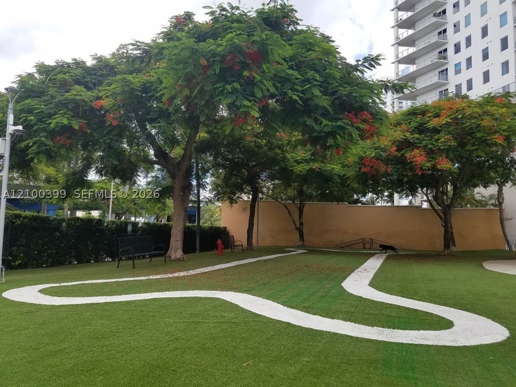 10 SW South River Dr #1513, Miami FL 33130