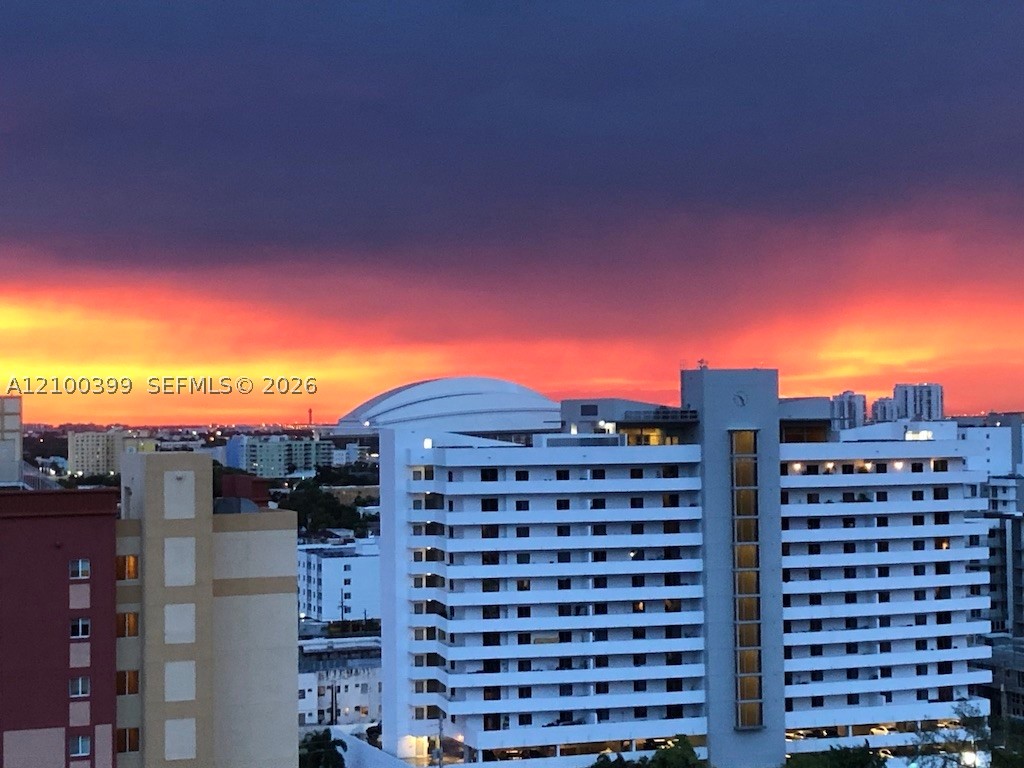10 SW South River Dr #1513, Miami FL 33130