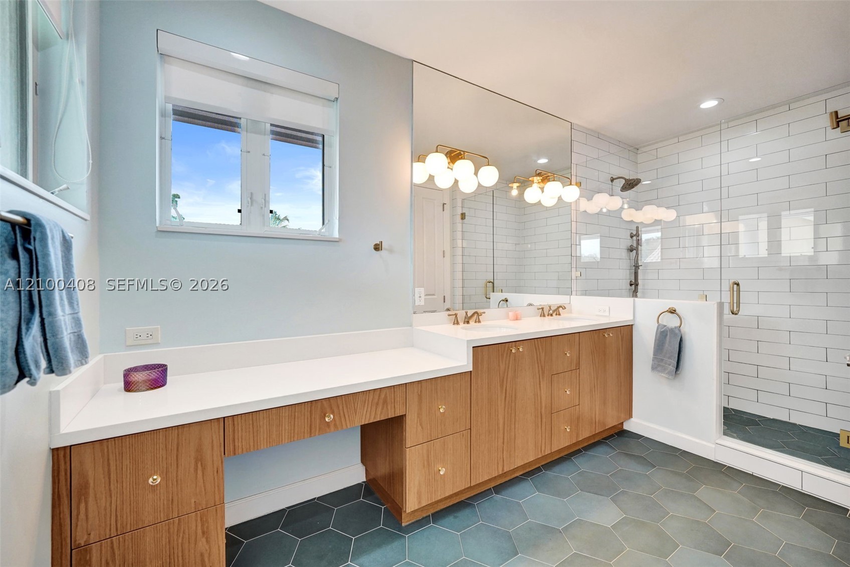 1950 Blue Water Terrace S, Lauderdale By The Sea FL 33308