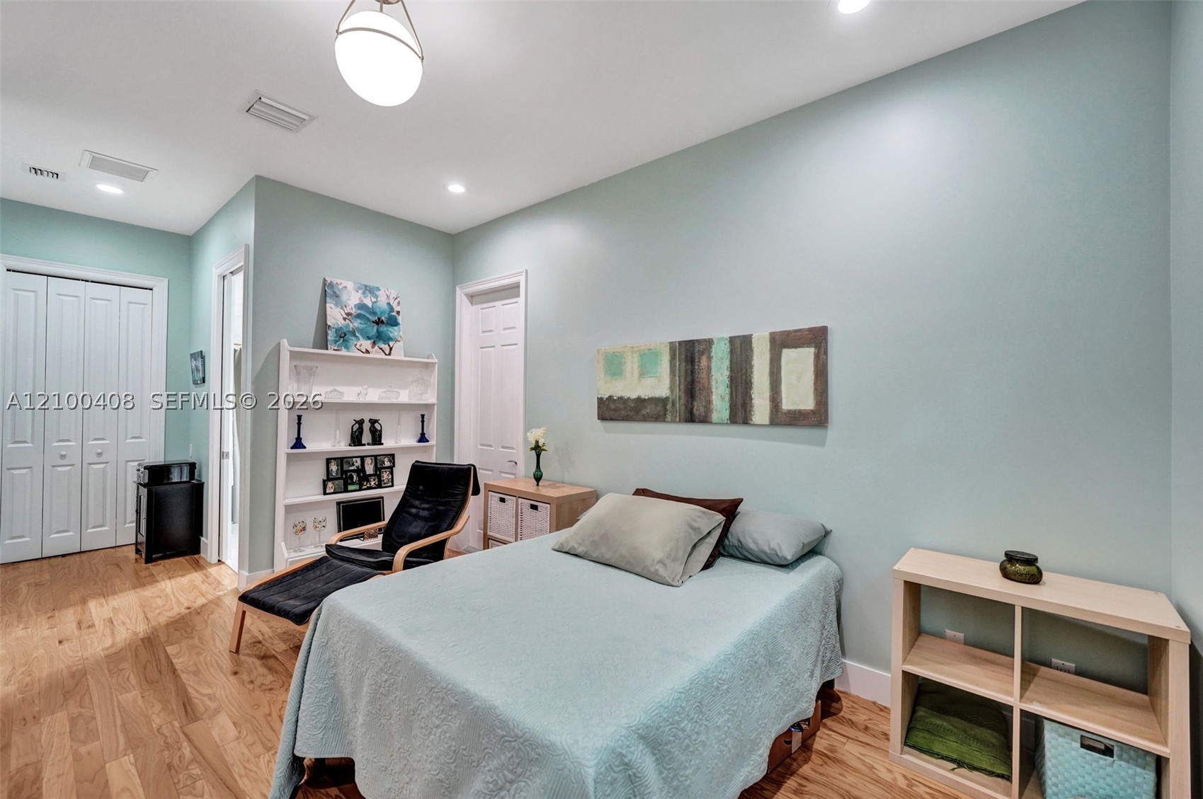 1950 Blue Water Terrace S, Lauderdale By The Sea FL 33308