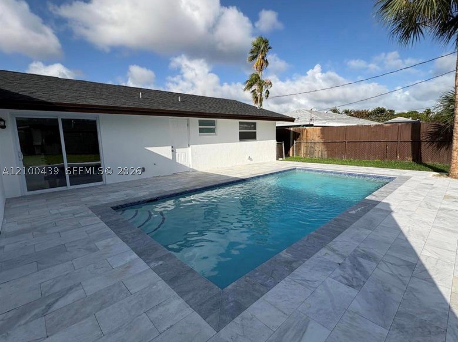 4318 Crestdale St, Palm Beach Gardens FL 33410